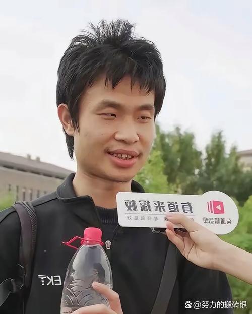 2025新澳门王中王正版和韦神粉丝已超45万与韦神粉丝已超45万了吗