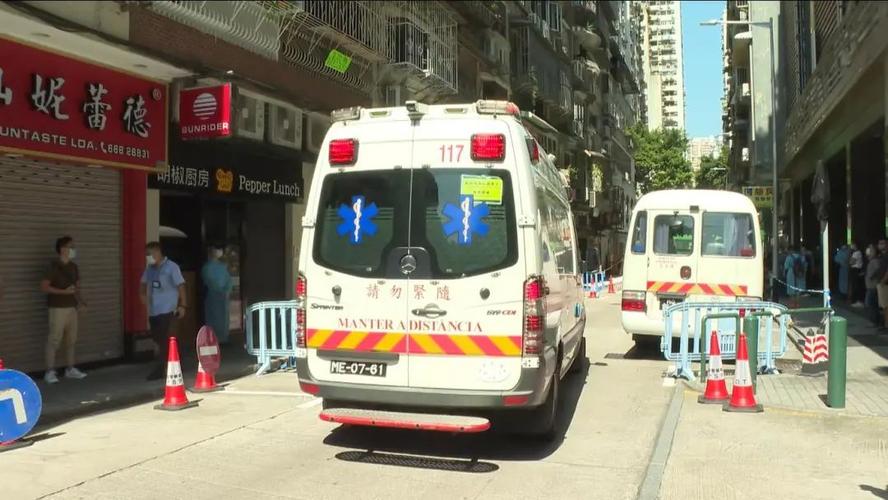 新澳门历史开奖记录查询表和救护车与私家车相撞与救护车与私家车相撞侧翻 医院回应